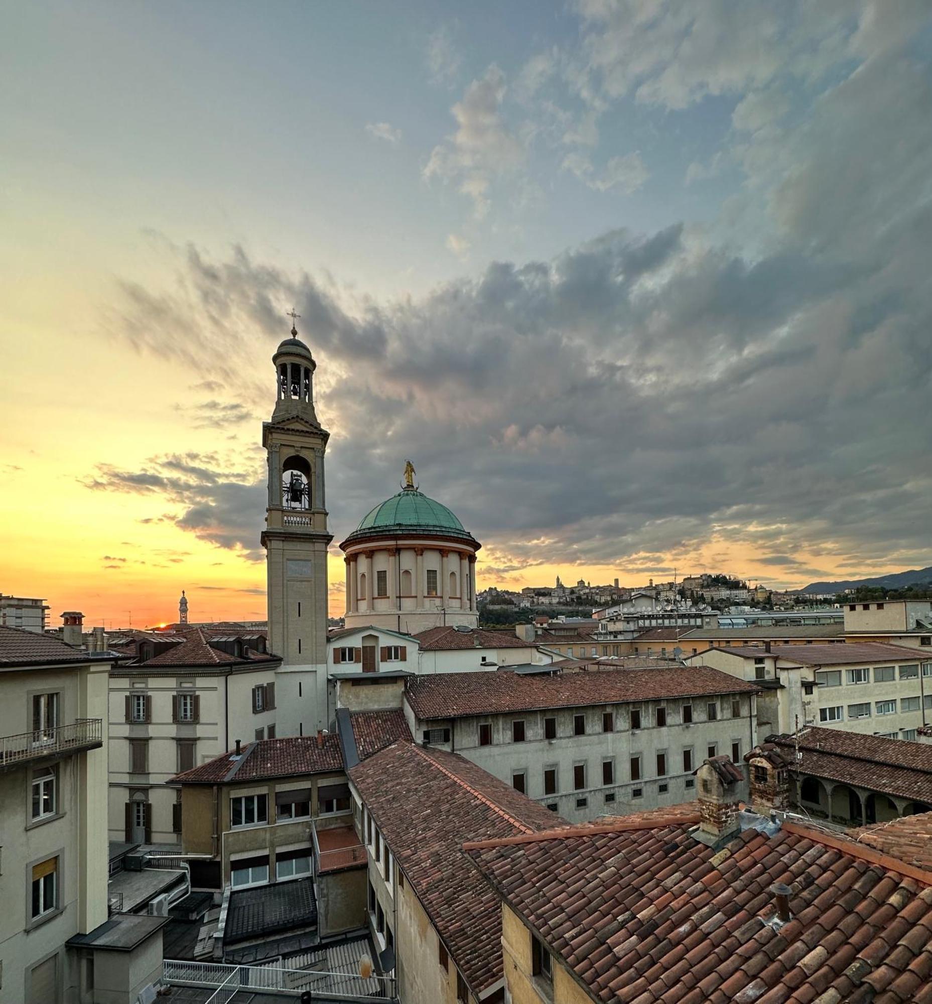 San Francesco Skyline Appartement Bergamo Buitenkant foto